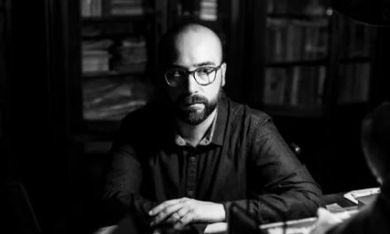 Livros de Bagagem: R. Tavares